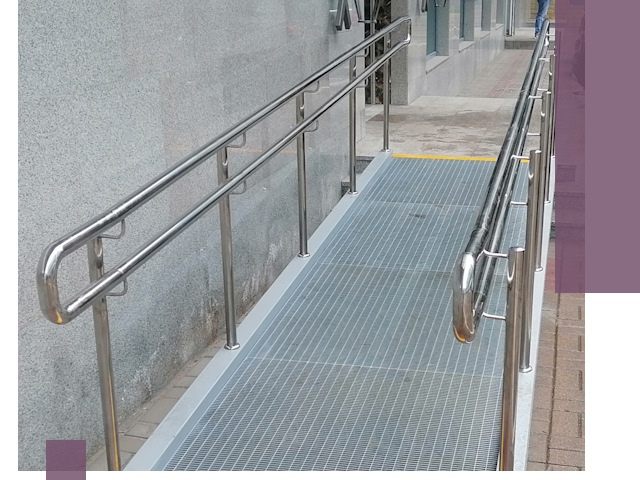 Пандусы для инвалидов в Апшеронске — изготовление и монтаж